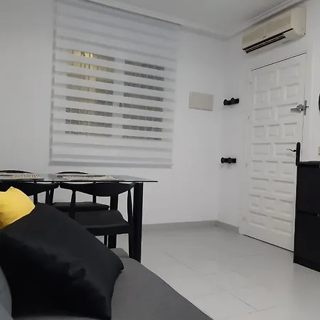 Lovely Apart 3 Minutes To The Apartment *