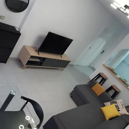 Lovely Apart 3 Minutes To The Apartment *